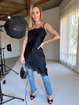 BLUSA ASSIMETRICA SOFT BLACK