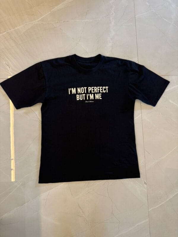 T-SHIRT PRETA - Imagem 3