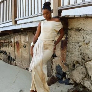 CONJUNTO BLUSA COM FRANJA E SAIA LONGA VENTO DE AREIA