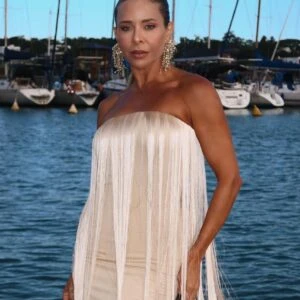 VESTIDO CURTO FRANJAS COSTA DOURADAS - P