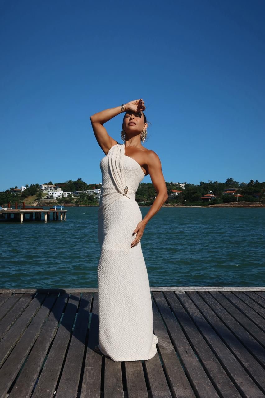 VESTIDO LONGO UM OMBRO SÓ BRANCO DOURE