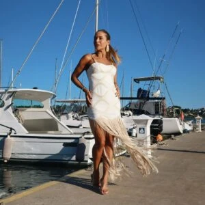 VESTIDO COM FRANJA VENTO DOURADO